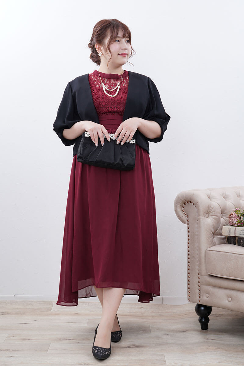 ボルドーのヴィンテージライクレースドレス