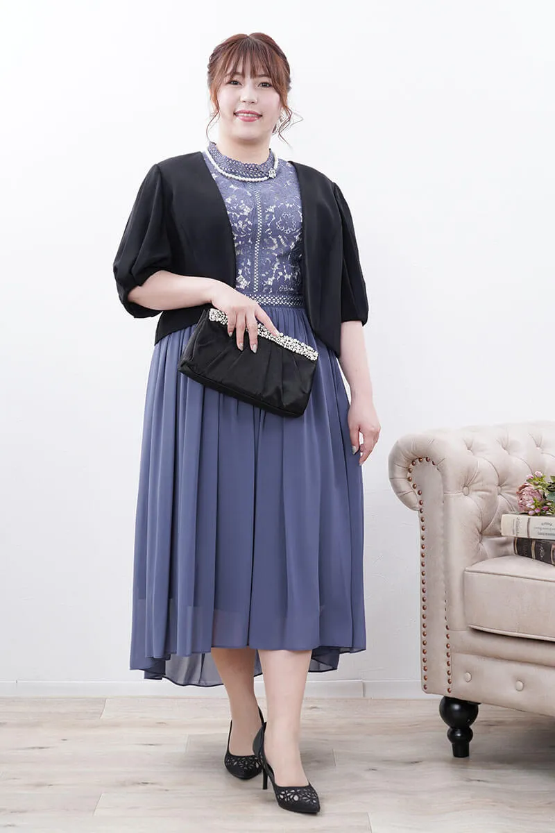 ブルーのヴィンテージライクレースドレス