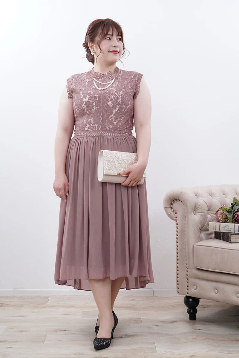 スモーキーピンクのヴィンテージライクレースドレス