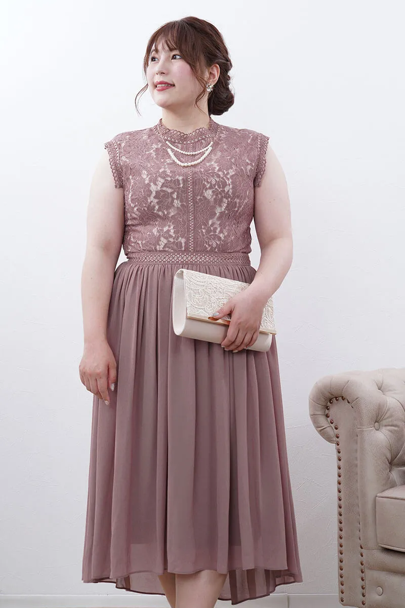スモーキーピンクのヴィンテージライクレースドレス