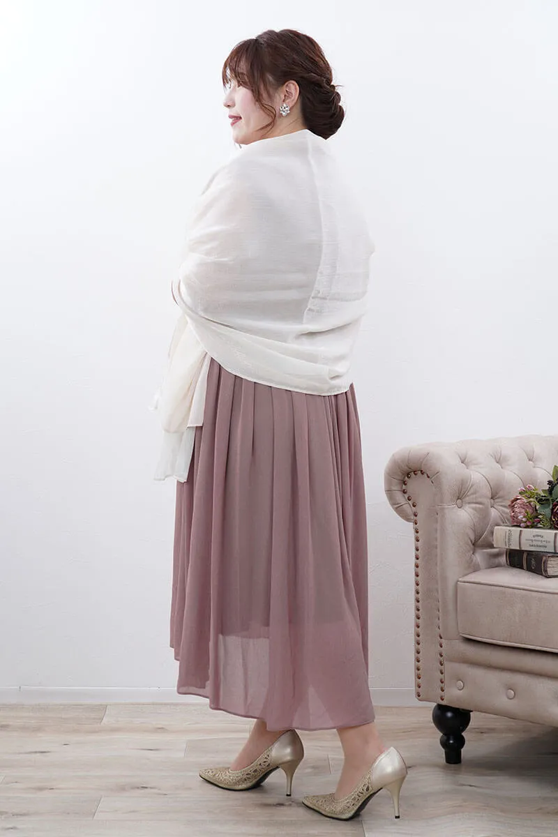 スモーキーピンクのヴィンテージライクレースドレス