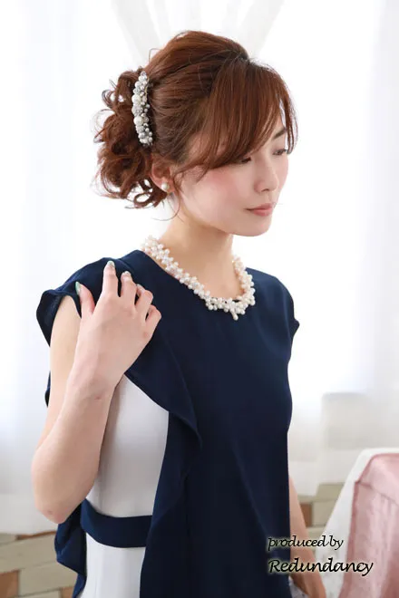 ラインストーンとグレーパールのバレッタ