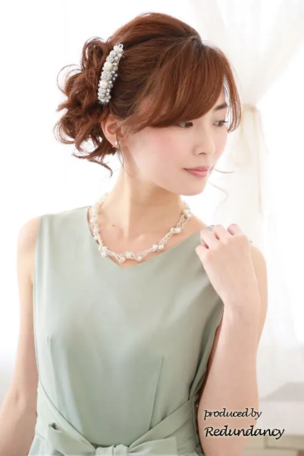 ラインストーンとグレーパールのバレッタ