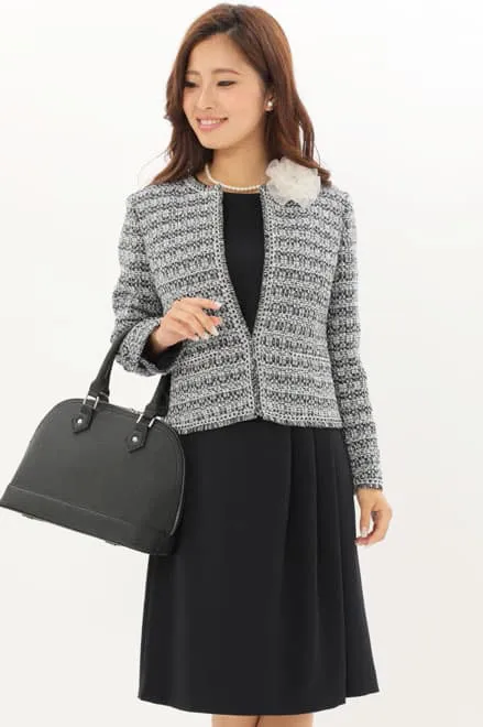 ブラックの七分袖インバーテッドタックセレモニースーツセット