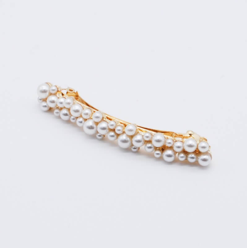 ラインパールのバレッタ