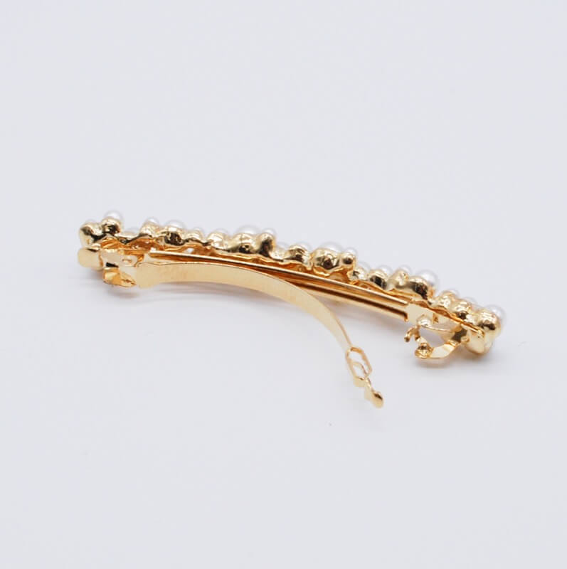 ラインパールのバレッタ