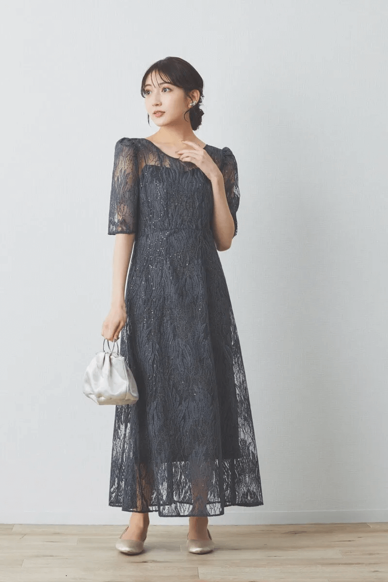 ダークグレーのスパンコールアネモネドレス
