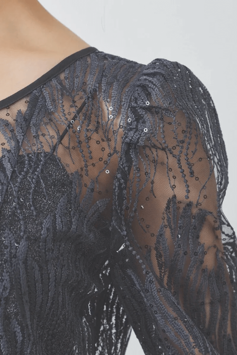 ダークグレーのスパンコールアネモネドレス