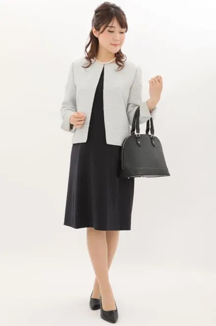 ネイビーの授乳口付きツイードセレモニースーツセット