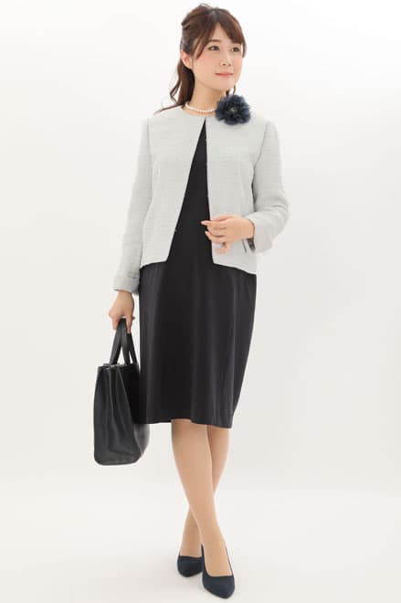 ネイビーの授乳口付きツイードセレモニースーツセット