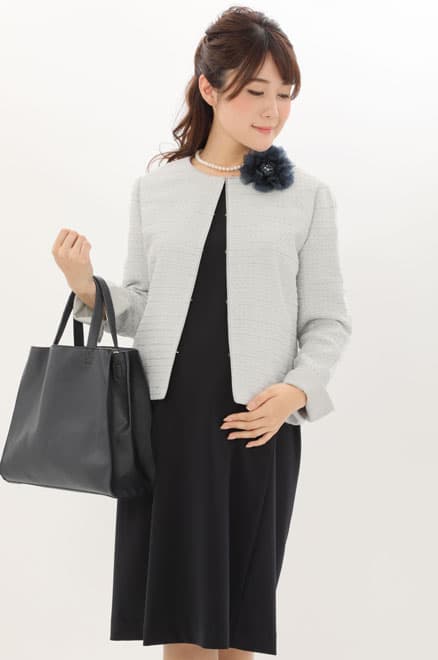 ネイビーの授乳口付きツイードセレモニースーツセット