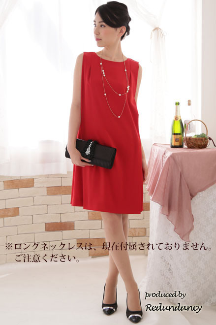 レッドのショルダータックノースリーブドレス