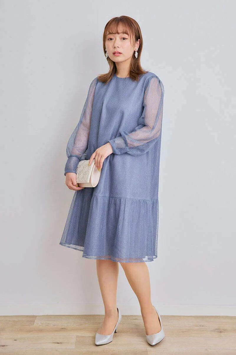 ホワイトパールのクラッチバッグ