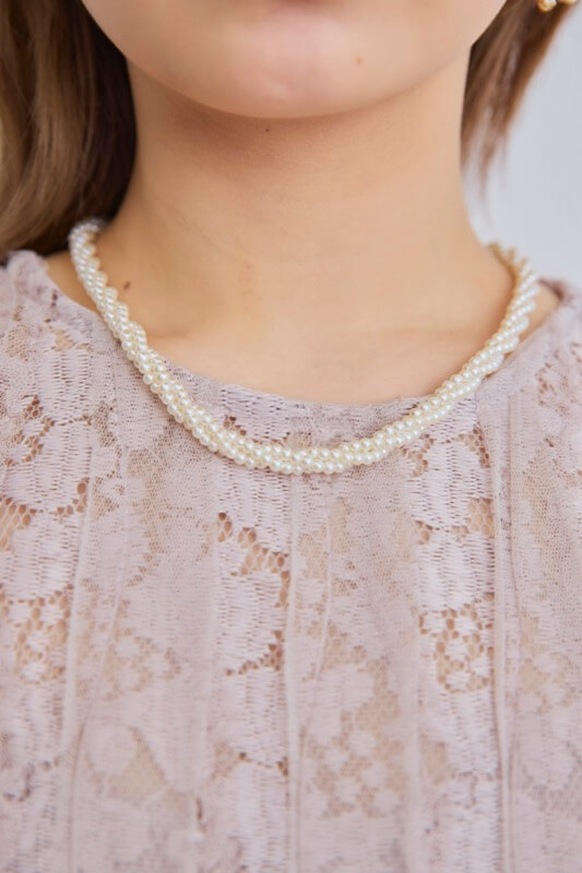 捻りパールのネックレス