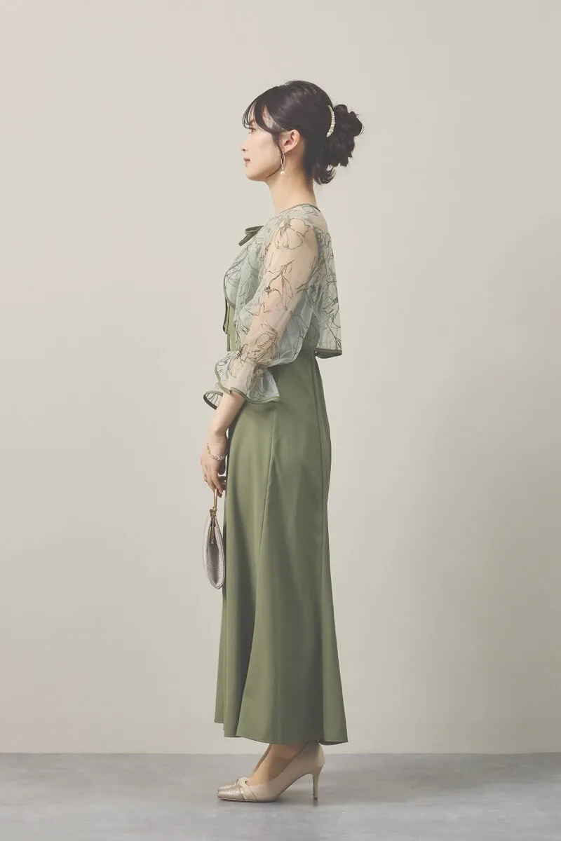 カーキの刺繍ボレロ付きキャミソールドレス