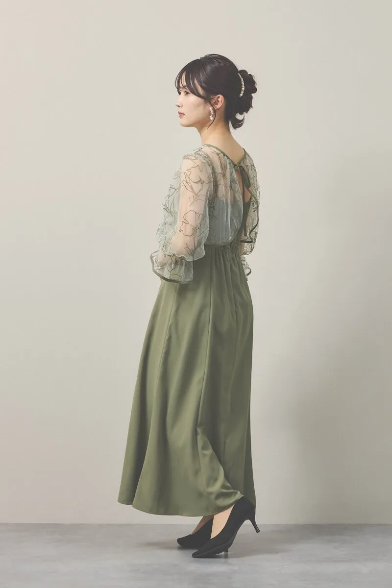 カーキの刺繍ボレロ付きキャミソールドレス