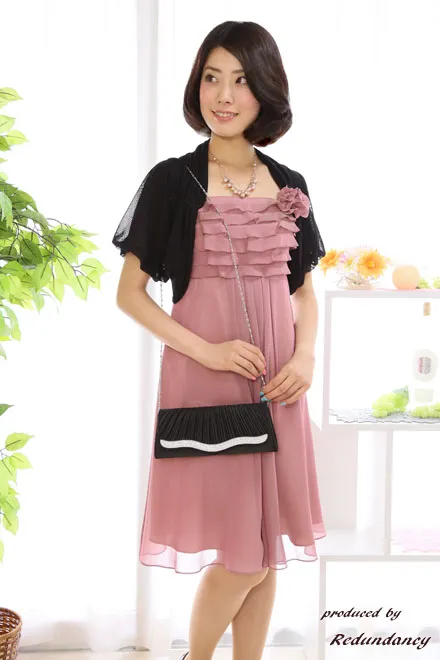 ピンクのティアードフリルドレスコーディネートセット