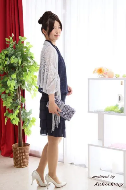 ネイビーのティアードフリルネックリボンドレスコーディネートセット