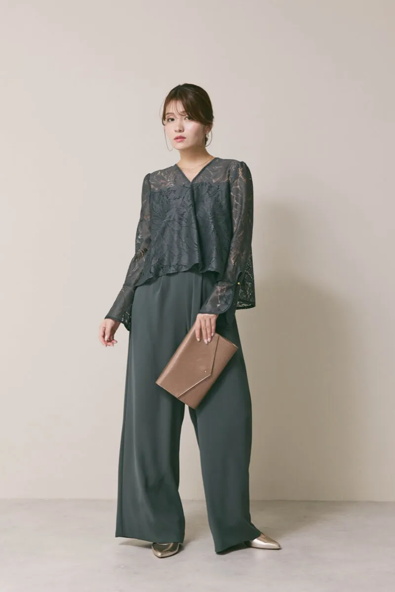 ダークグリーンのワイドパンツセットアップ