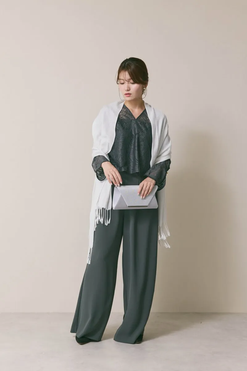 ダークグリーンのワイドパンツセットアップ