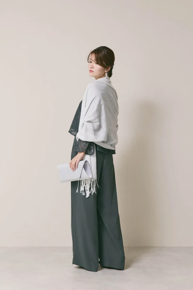 ダークグリーンのワイドパンツセットアップ