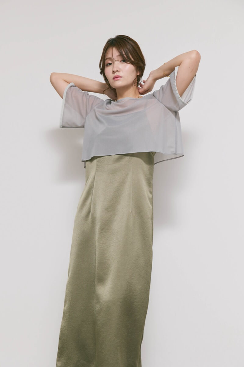 ダークオリーブのシアートップスドレス