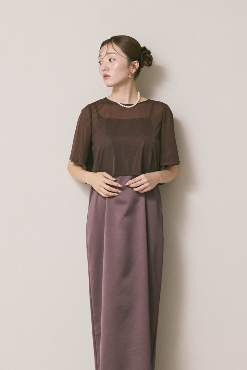 ダークブラウンのシアートップスドレス