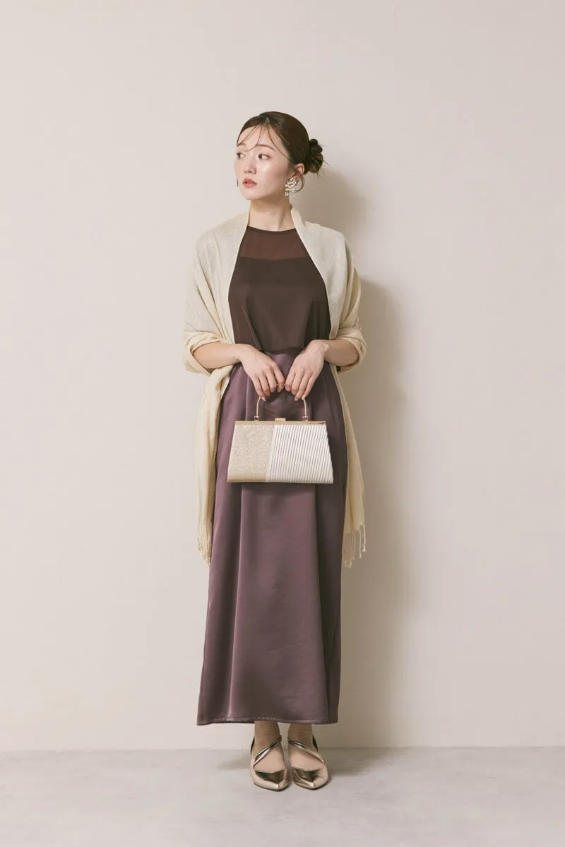 ダークブラウンのシアートップスドレス