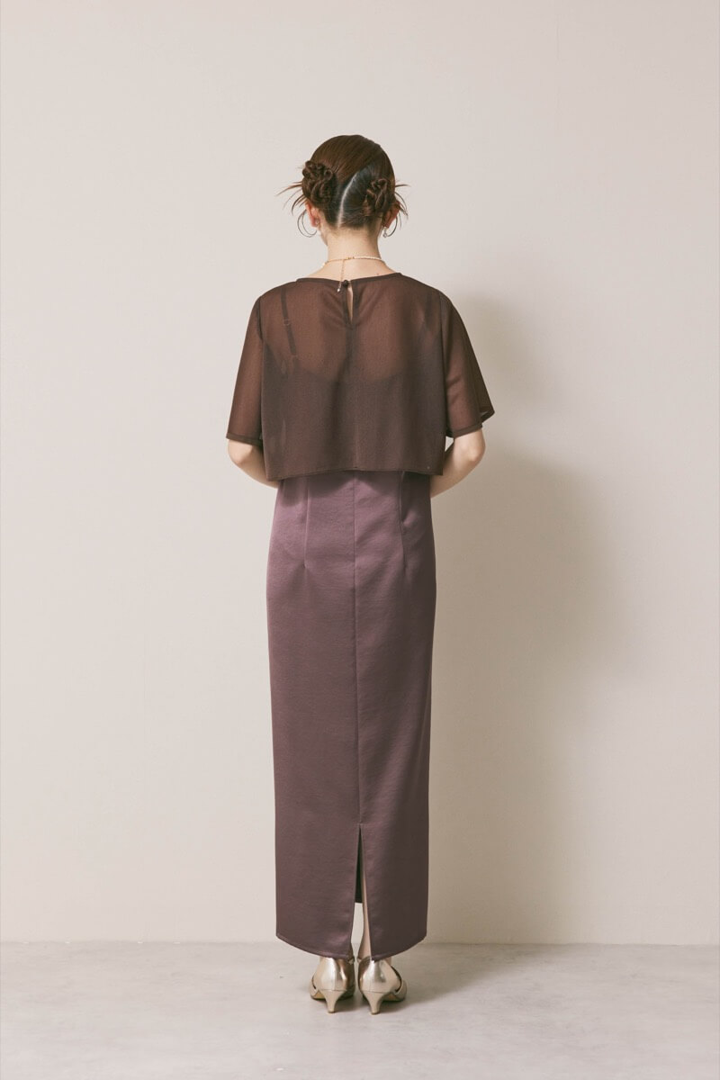 ダークブラウンのシアートップスドレス