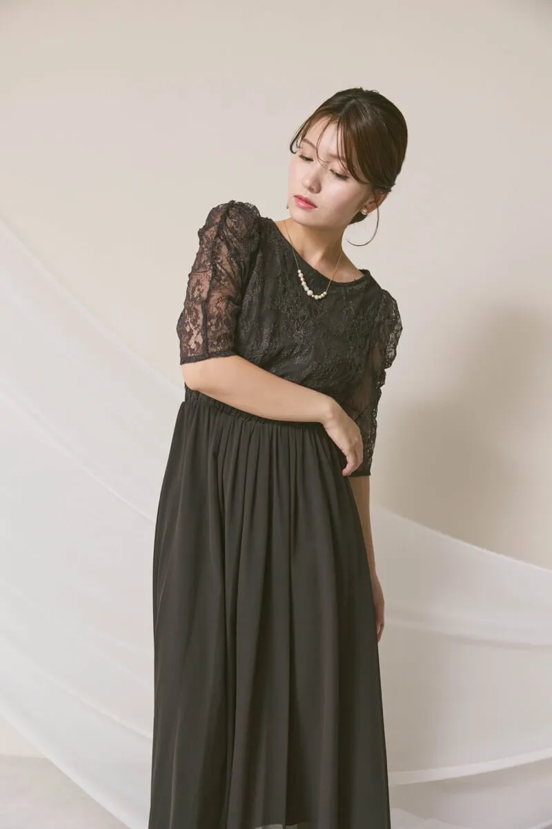 チャコールグレーのパワーショルダーレースドレス