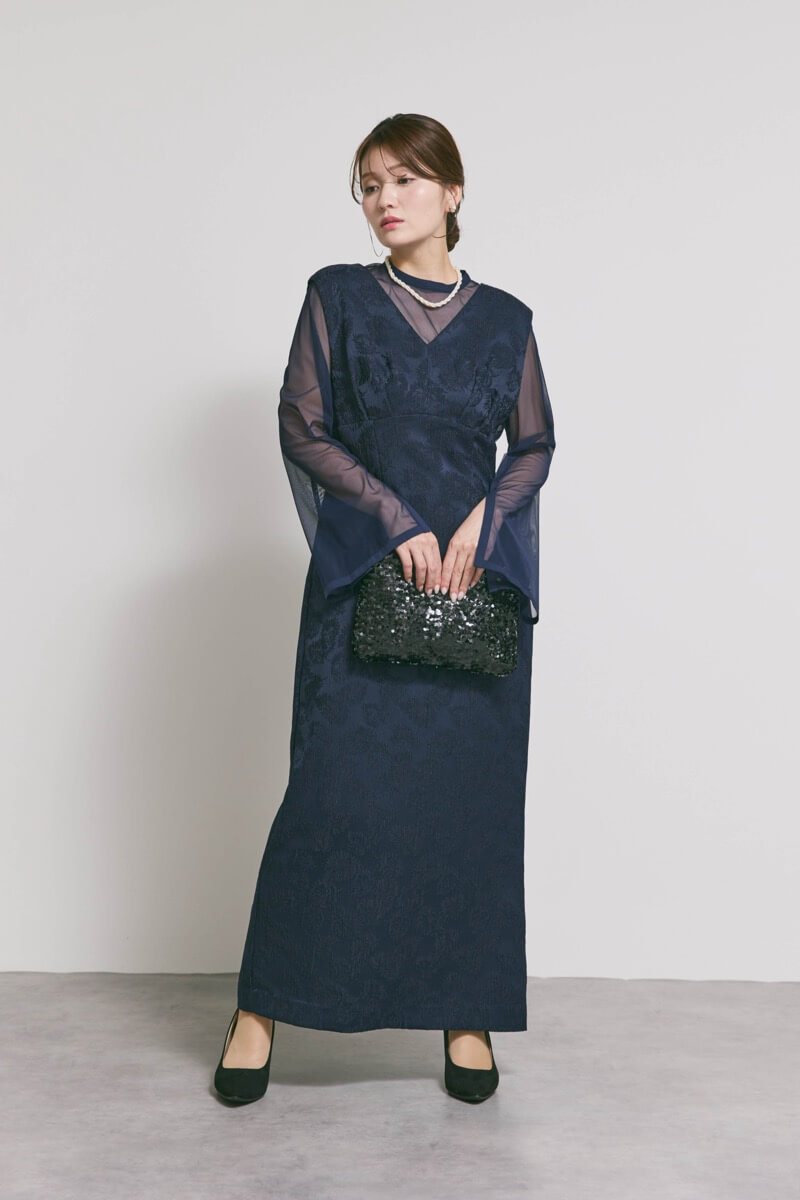 ネイビーのジャガードIラインドレス