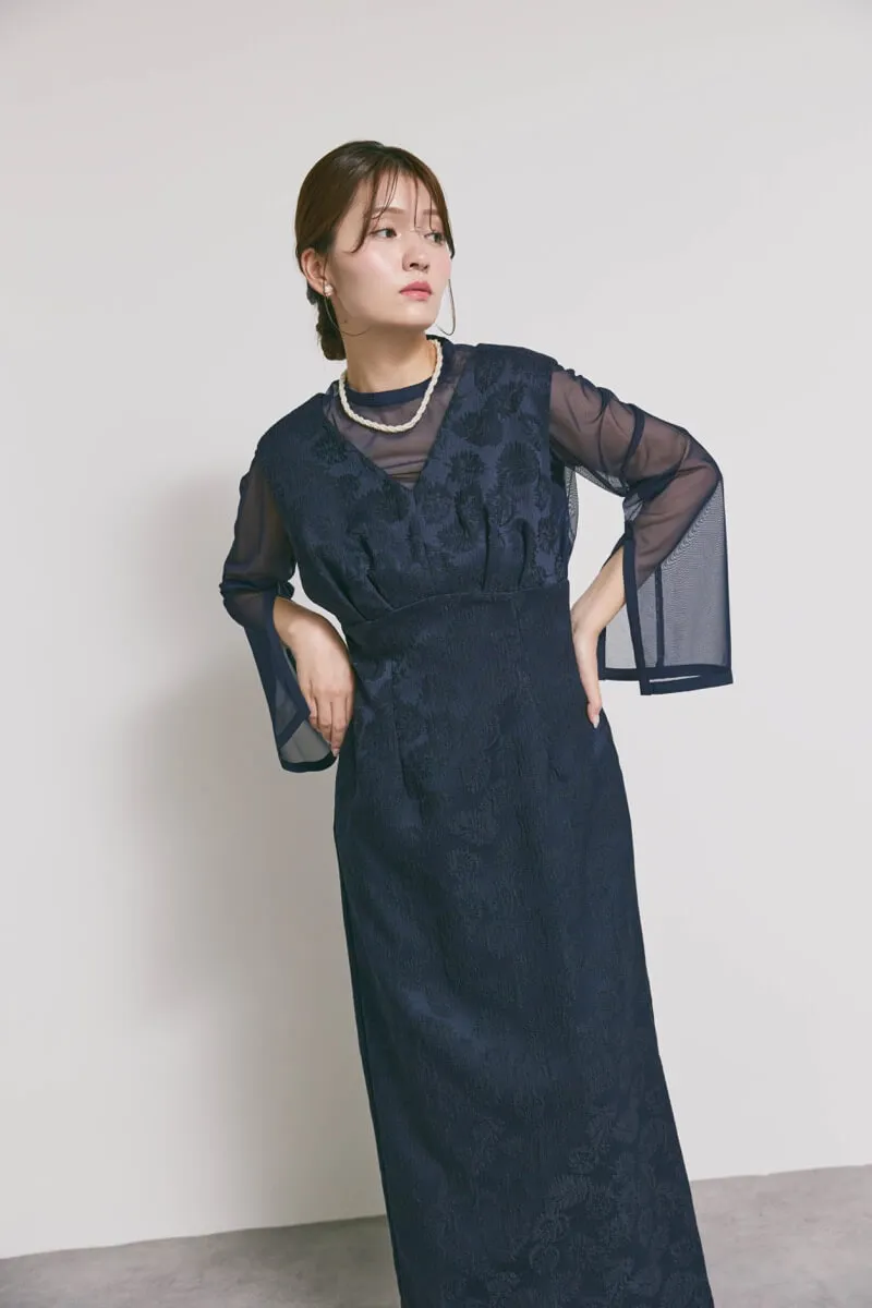 ネイビーのジャガードIラインドレス