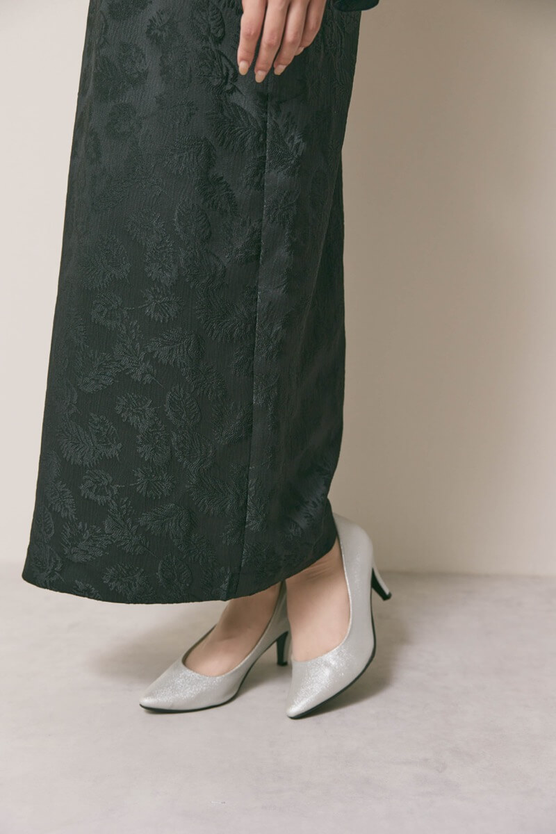 ブラックのジャガードIラインドレス