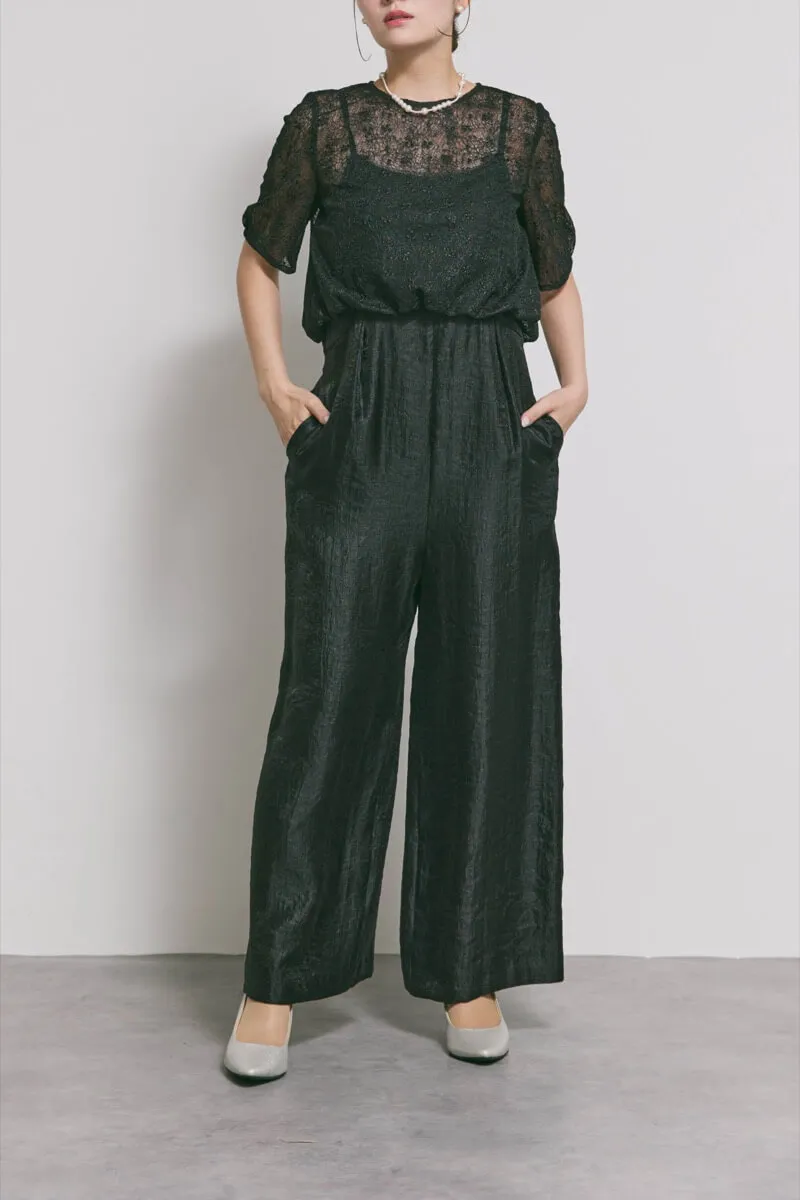 ブラックのバルーンデザインパンツドレス