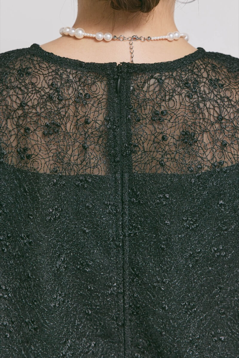 ブラックのバルーンデザインパンツドレス