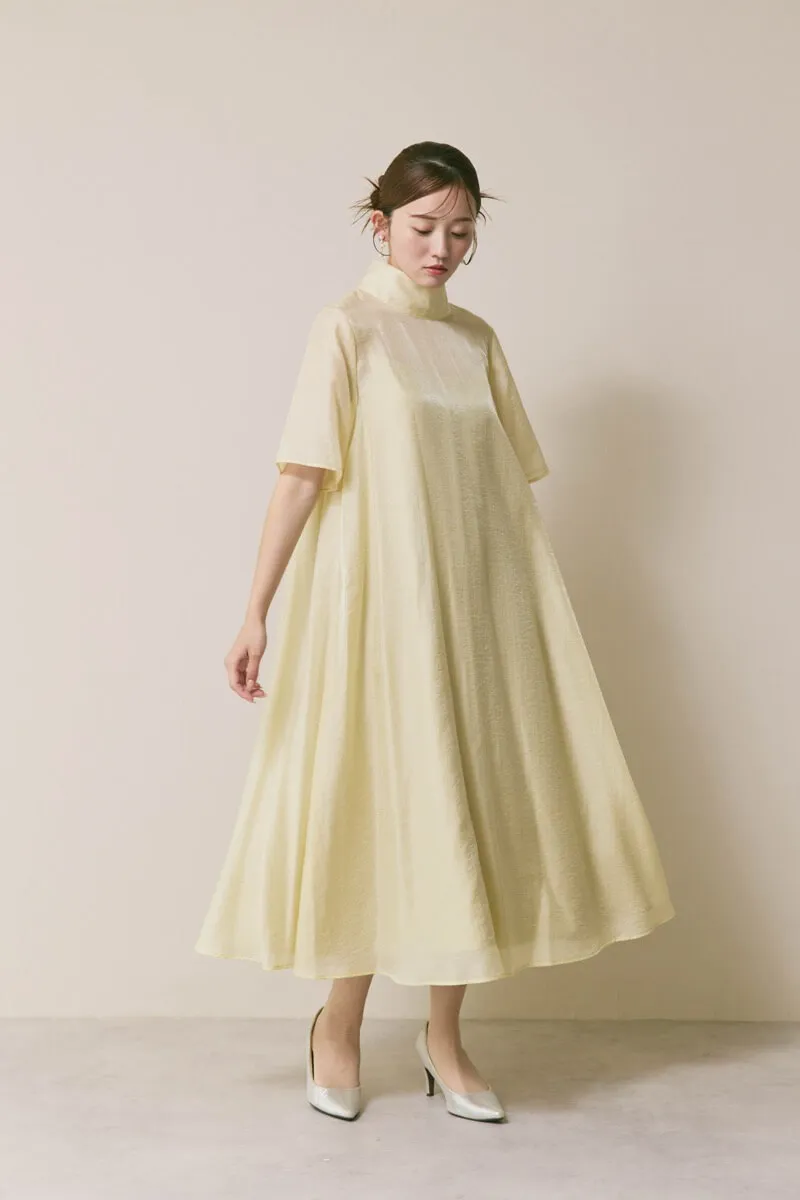 イエローのテントラインシアードレス