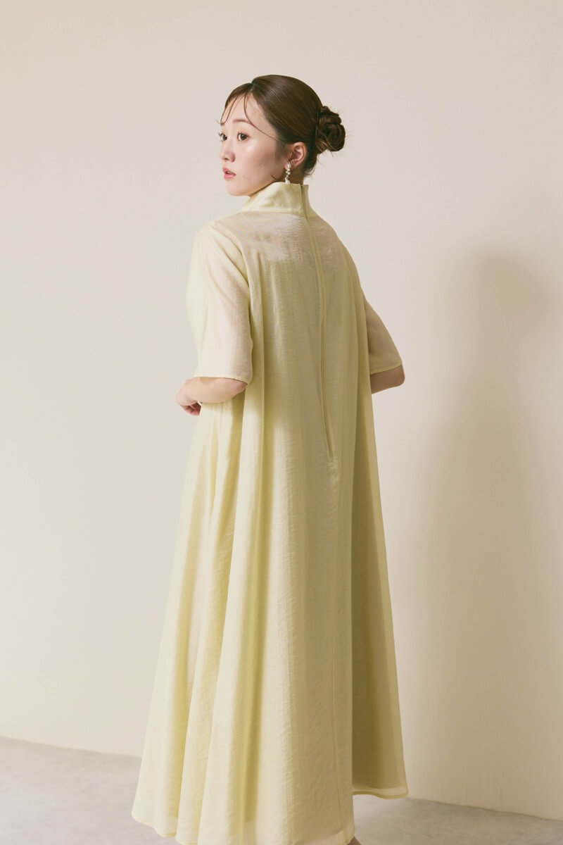 イエローのテントラインシアードレス