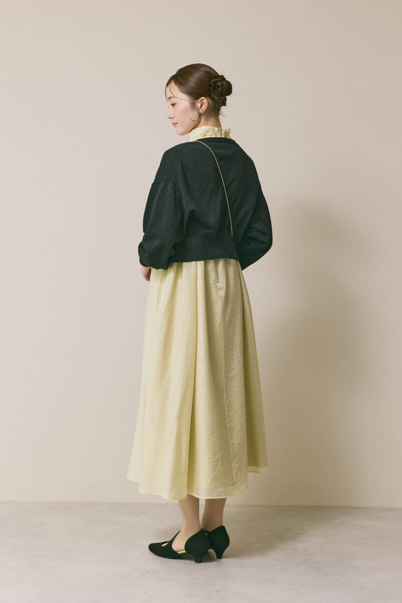 イエローのテントラインシアードレス