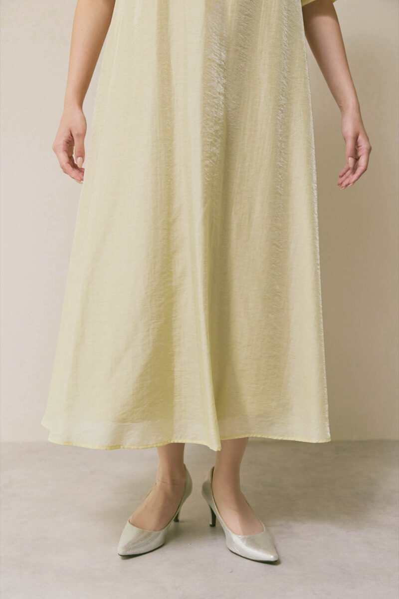 イエローのテントラインシアードレス