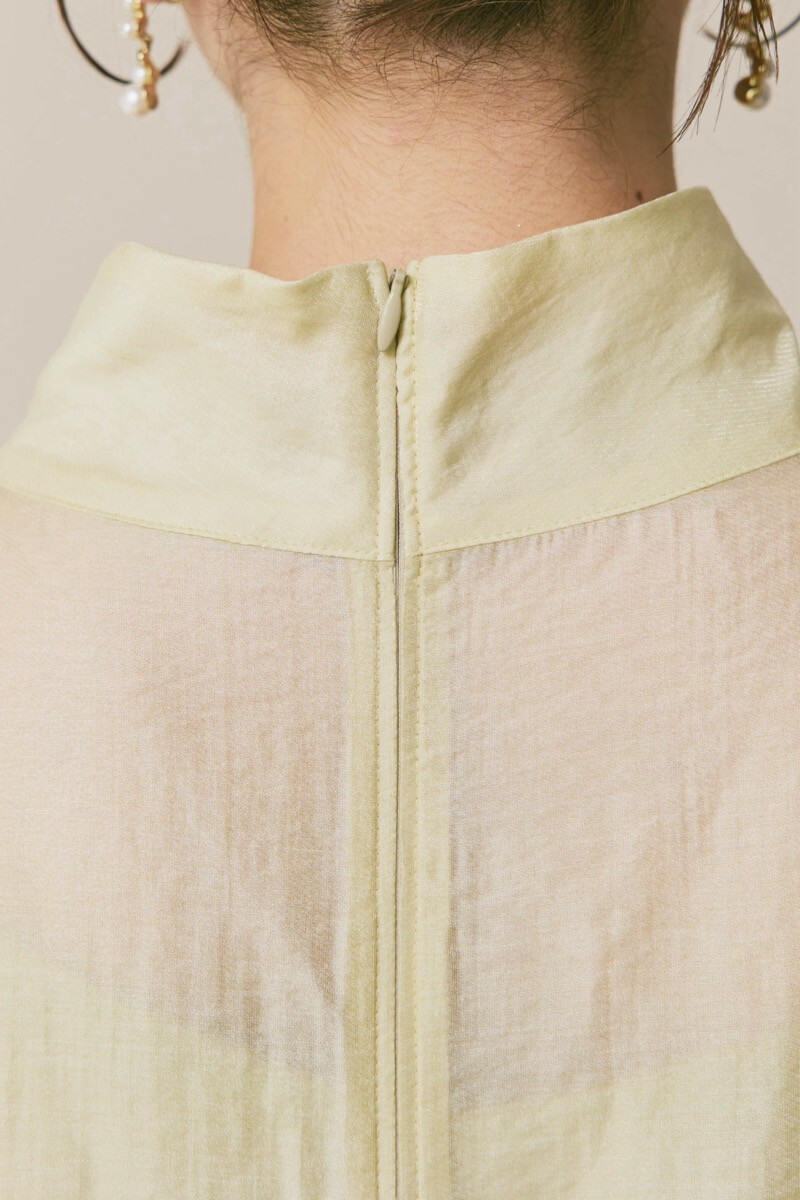 イエローのテントラインシアードレス