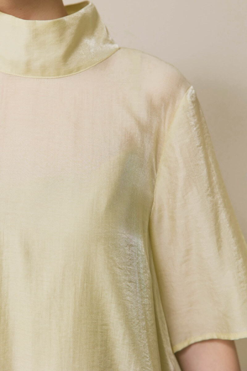 イエローのテントラインシアードレス