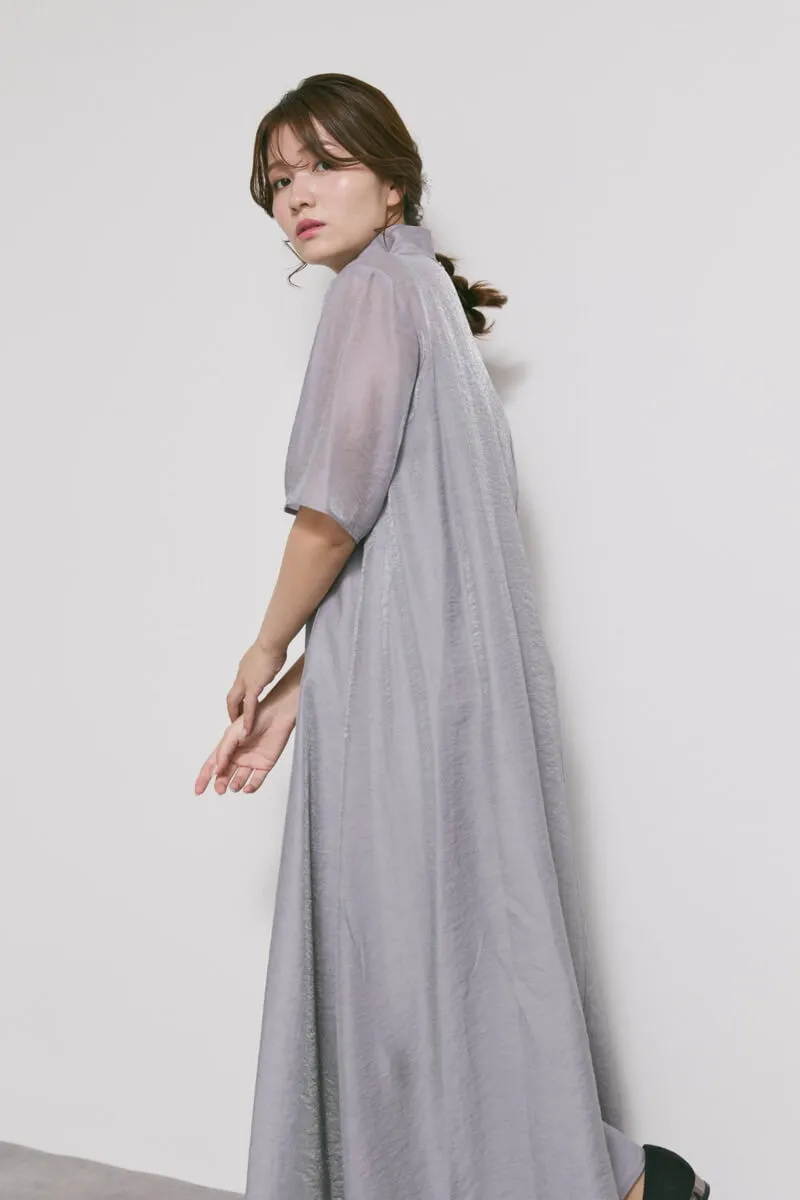 ブルーグレーのテントラインシアードレス