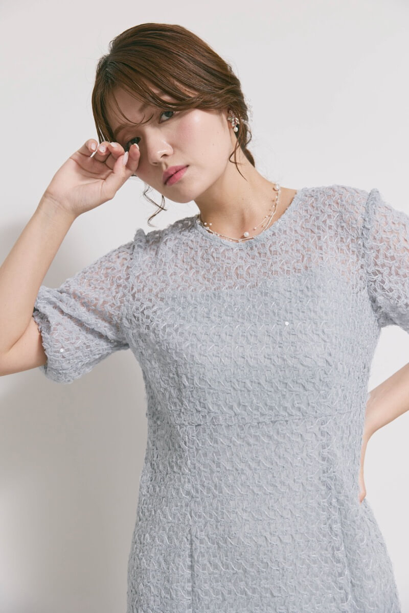 サックスのスパンコールレースドレス