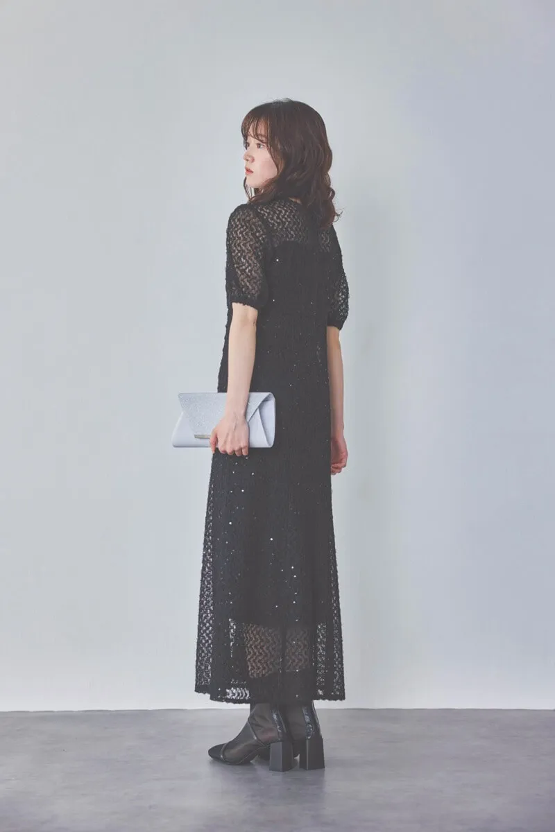 ブラックのスパンコールレースドレス