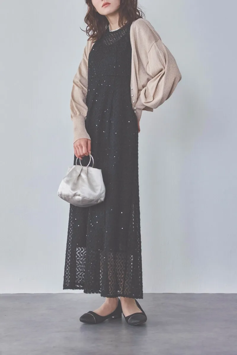 ブラックのスパンコールレースドレス