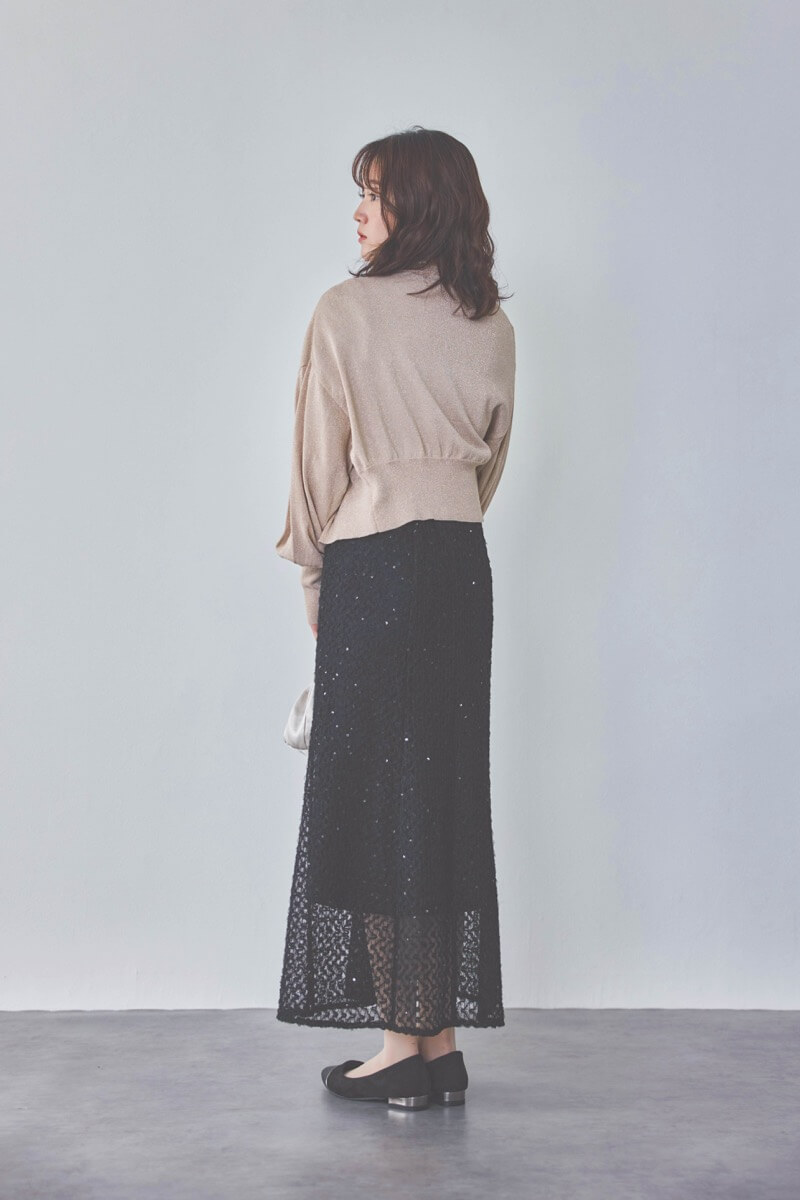 ブラックのスパンコールレースドレス