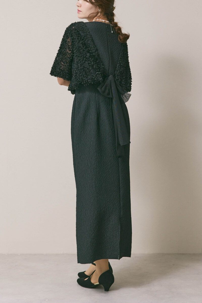 ブラックのデザインボレロセットドレス