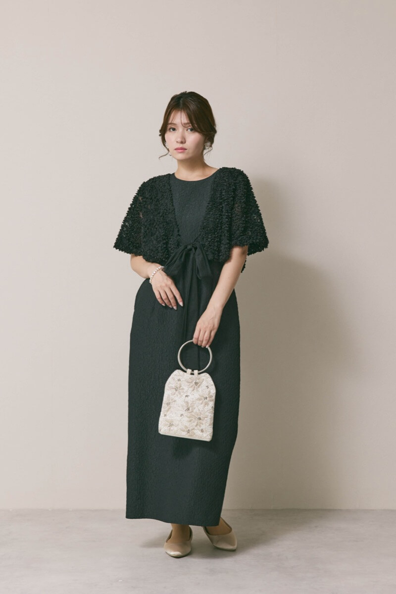 ブラックのデザインボレロセットドレス