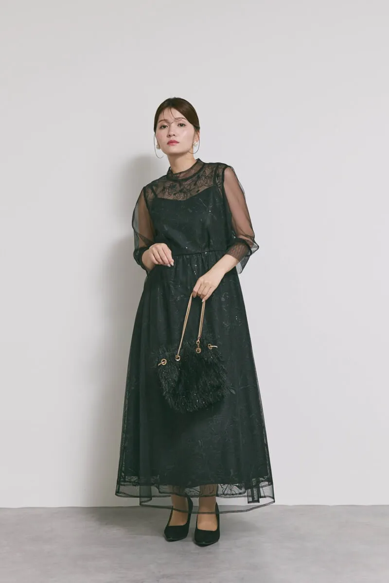 ブラックのレースミックスチュールドレス