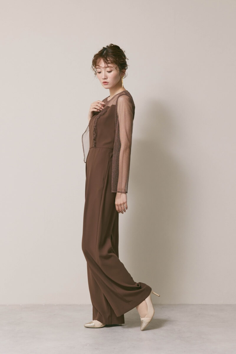 ブラウンのラメチュールパンツドレス